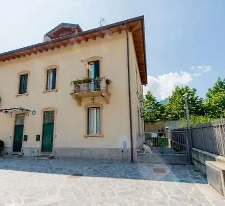8 Persone Lake Villa Lecco